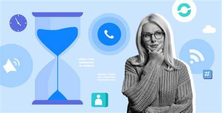 How do you answer a call waiting call?