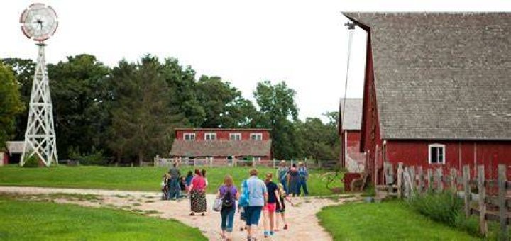 Where are the Living History Farms in Iowa?
